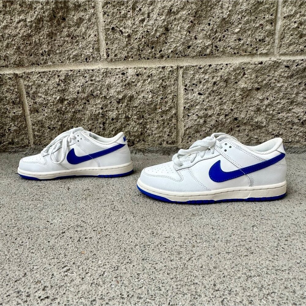 NIKE Dunk Low Retro Sneakers 1.5 33 EU White Blue Running Shoes EUC Kids Shoe - Picture 2 of 12